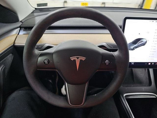 Used 2021 Tesla Model 3 Standard Range Plus image 11