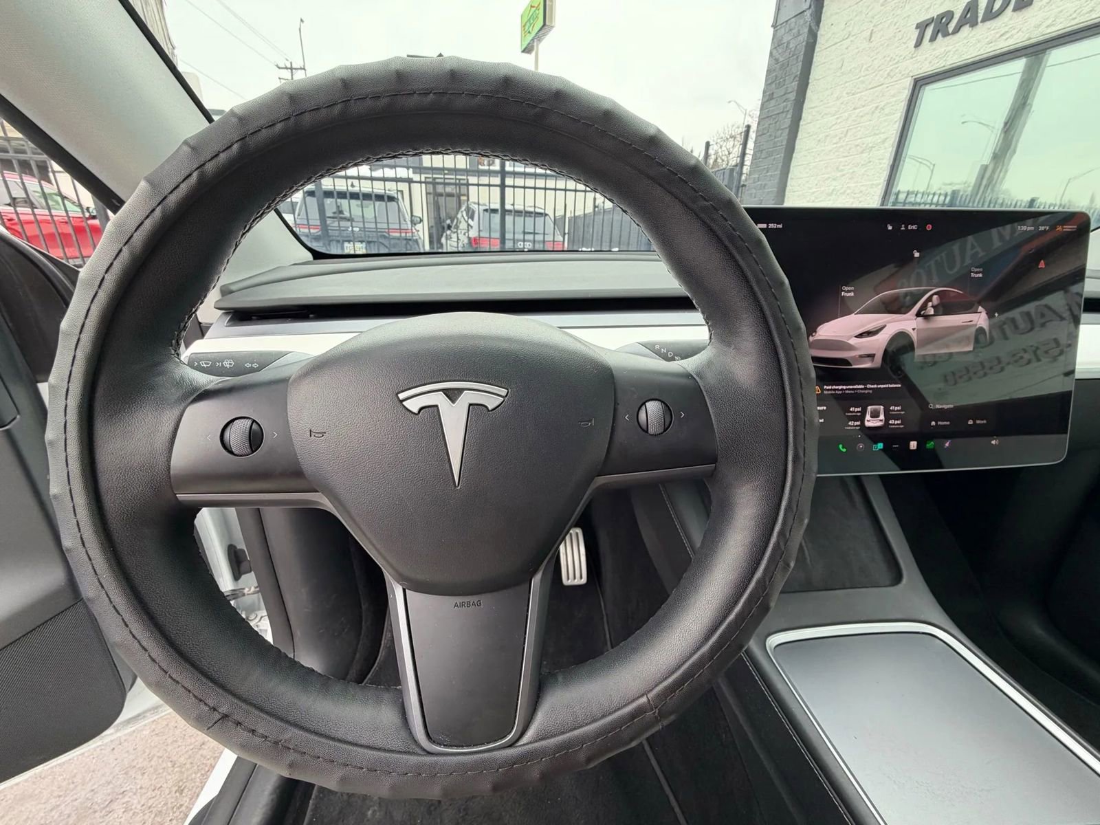 Used 2022 Tesla Model Y Performance AWD/4WD image 29