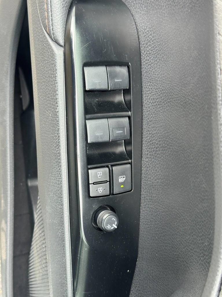 Used 2026 Toyota Camry XLE FWD image 23