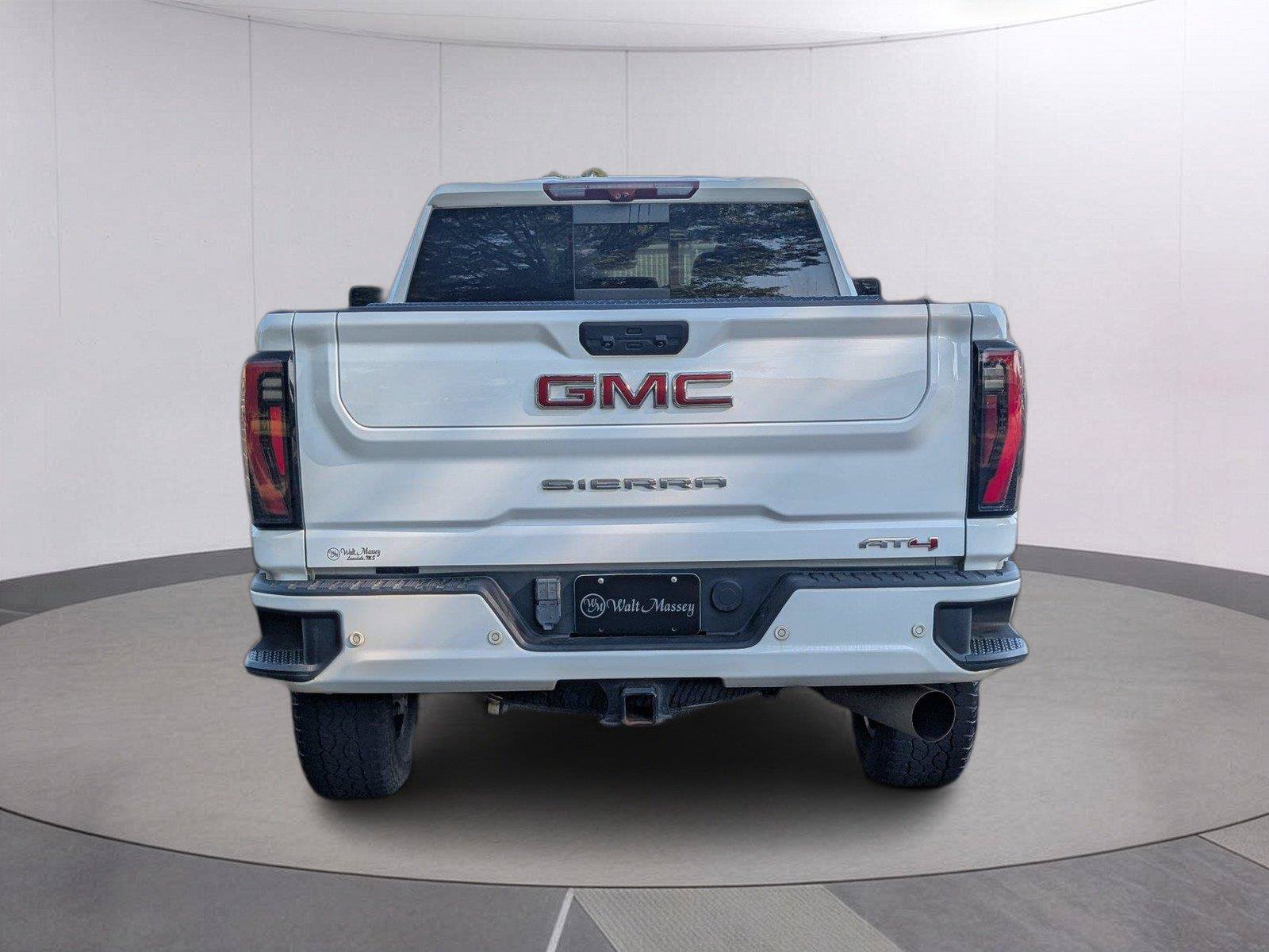 Used 2024 GMC Sierra 2500 AT4 w/ AT4 Premium Plus Package AWD/4WD image 4