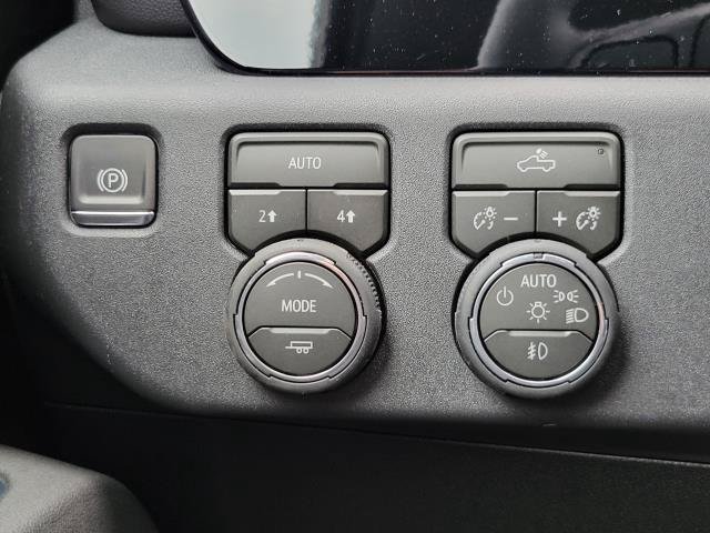 New 2026 Chevrolet Silverado 1500 RST w/ RST Select Package AWD/4WD image 14