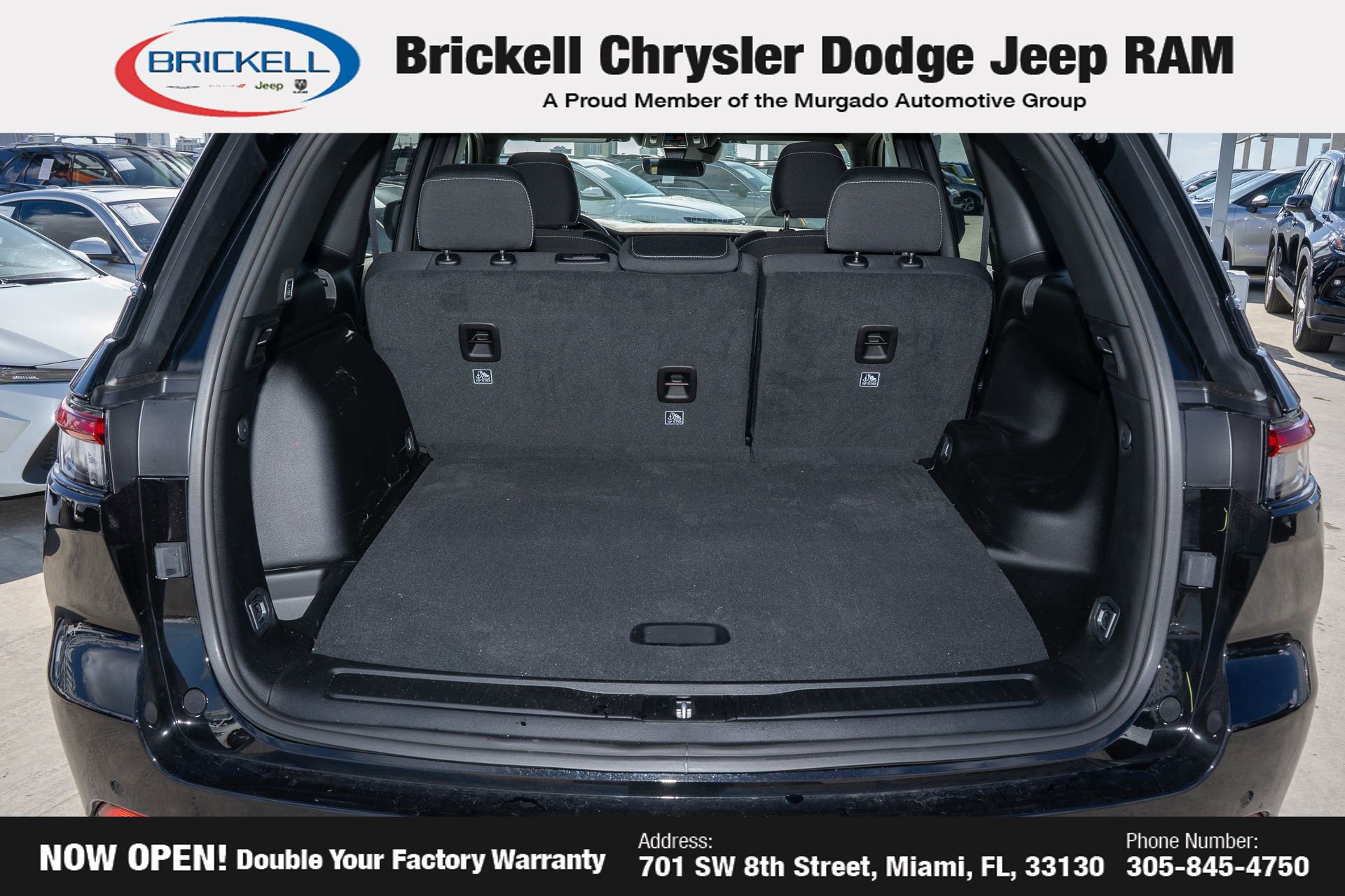 New 2025 Jeep Grand Cherokee Laredo X w/ Luxury Tech Group I image 9