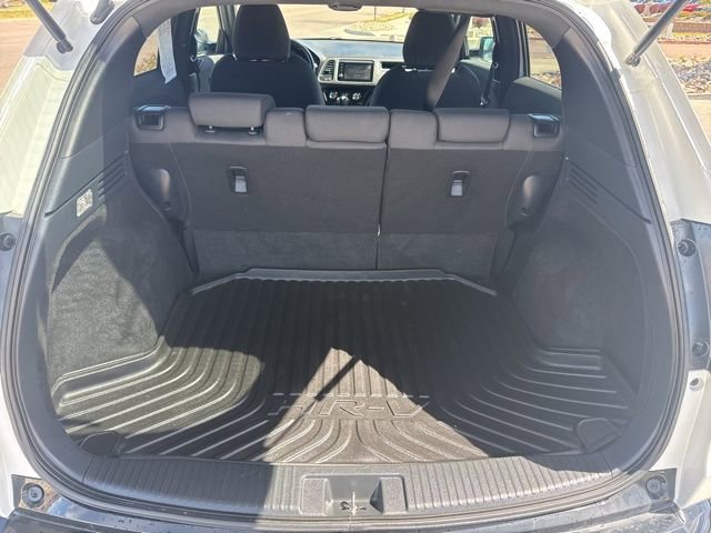 Used 2022 Honda HR-V Sport image 8
