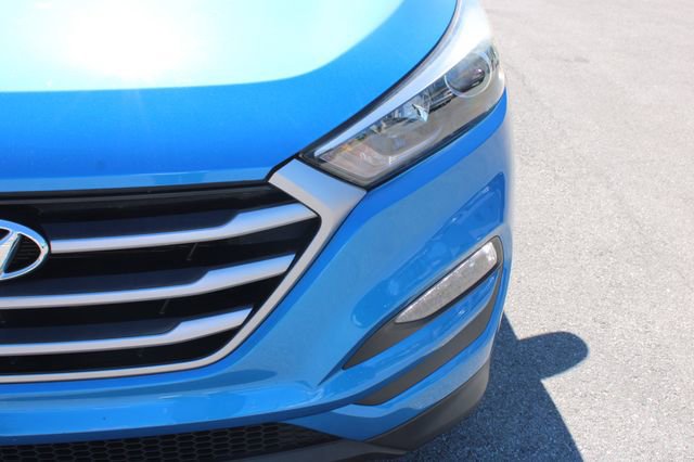 Used 2017 Hyundai Tucson SE Plus AWD/4WD image 38