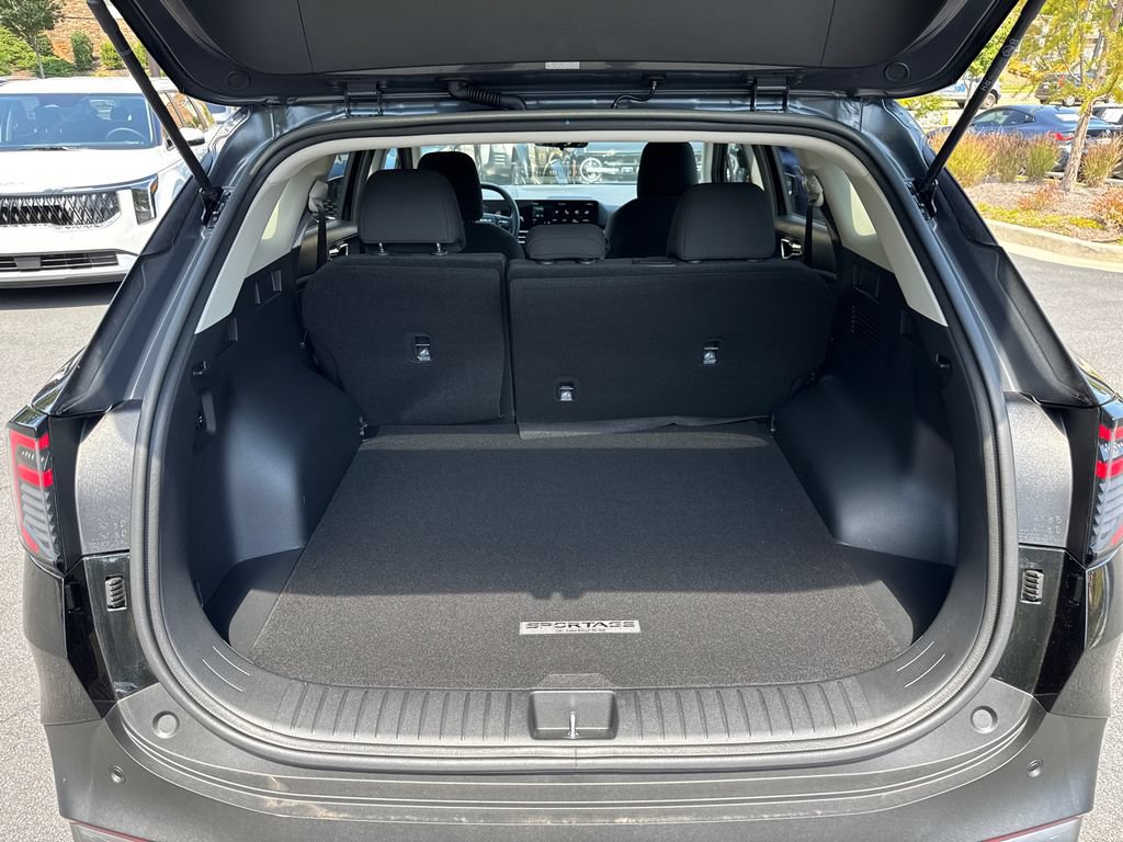Used 2026 Kia Sportage LX FWD image 18