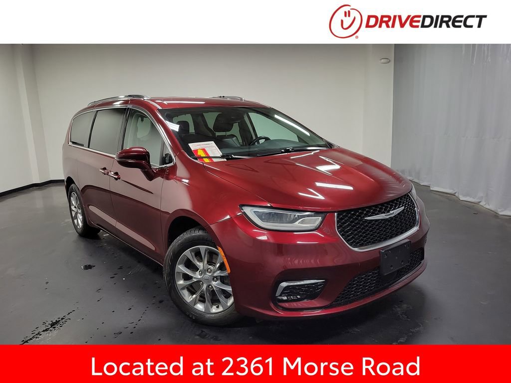 Used 2021 Chrysler Pacifica Touring-L AWD/4WD image 1