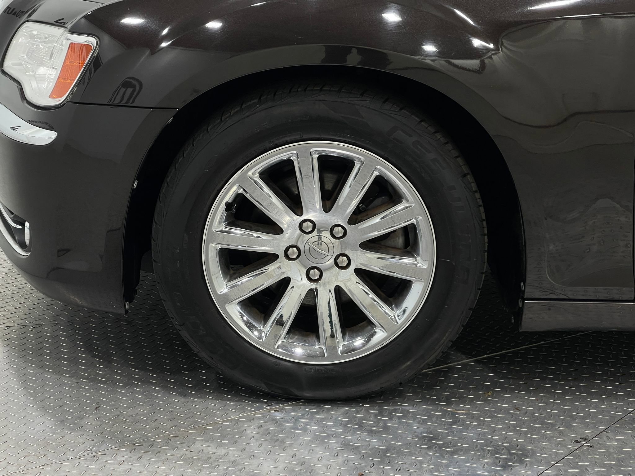Used 2012 Chrysler 300 Limited image 32