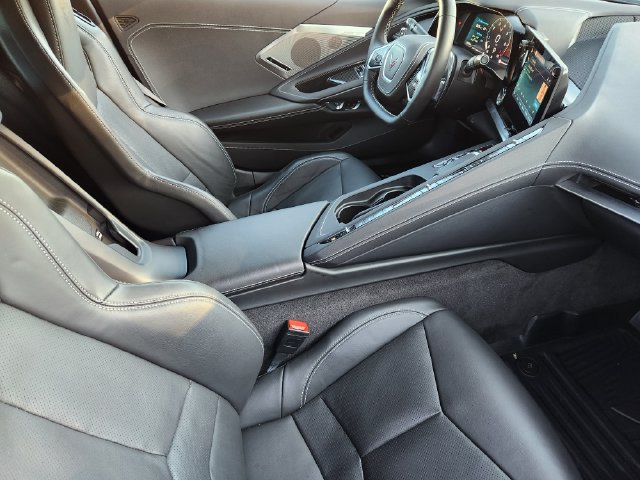 Used 2025 Chevrolet Corvette Stingray Preferred Cpe w/ Z51 Performance Package RWD image 19