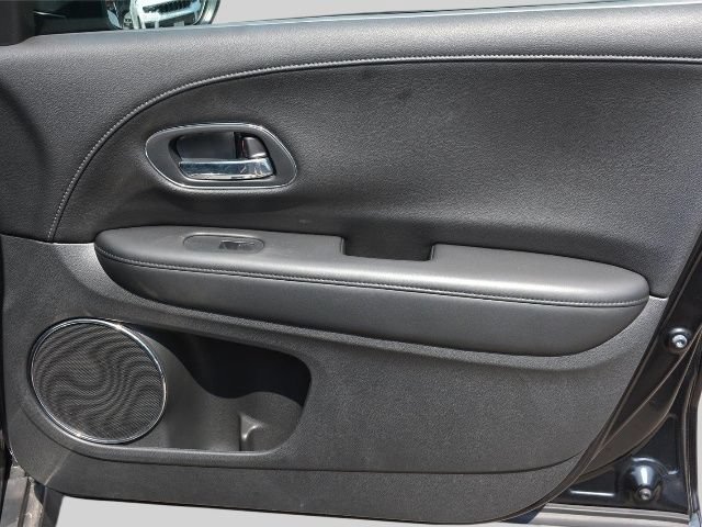 Used 2017 Honda HR-V EX-L image 21
