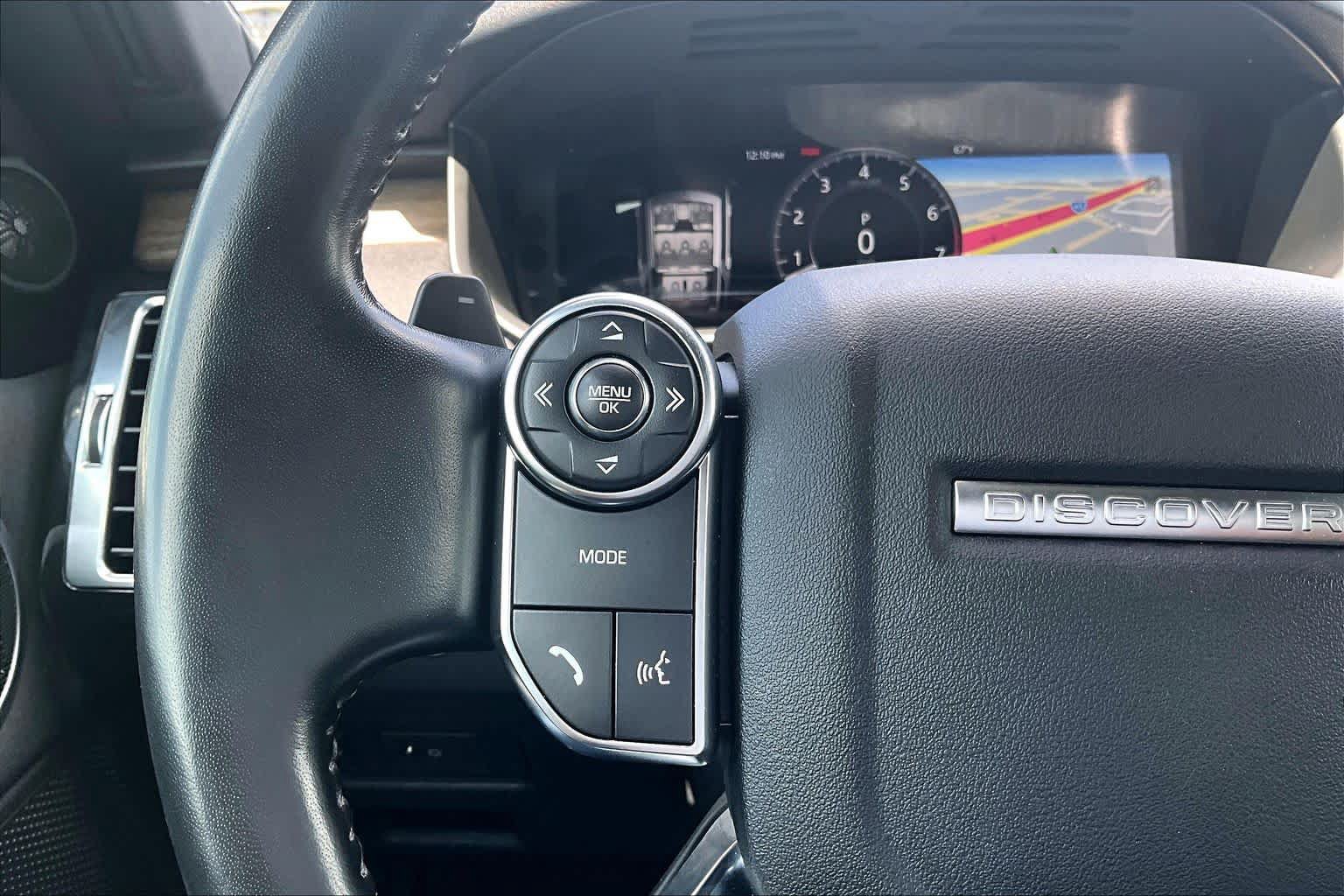 Used 2018 Land Rover Discovery HSE AWD/4WD image 21