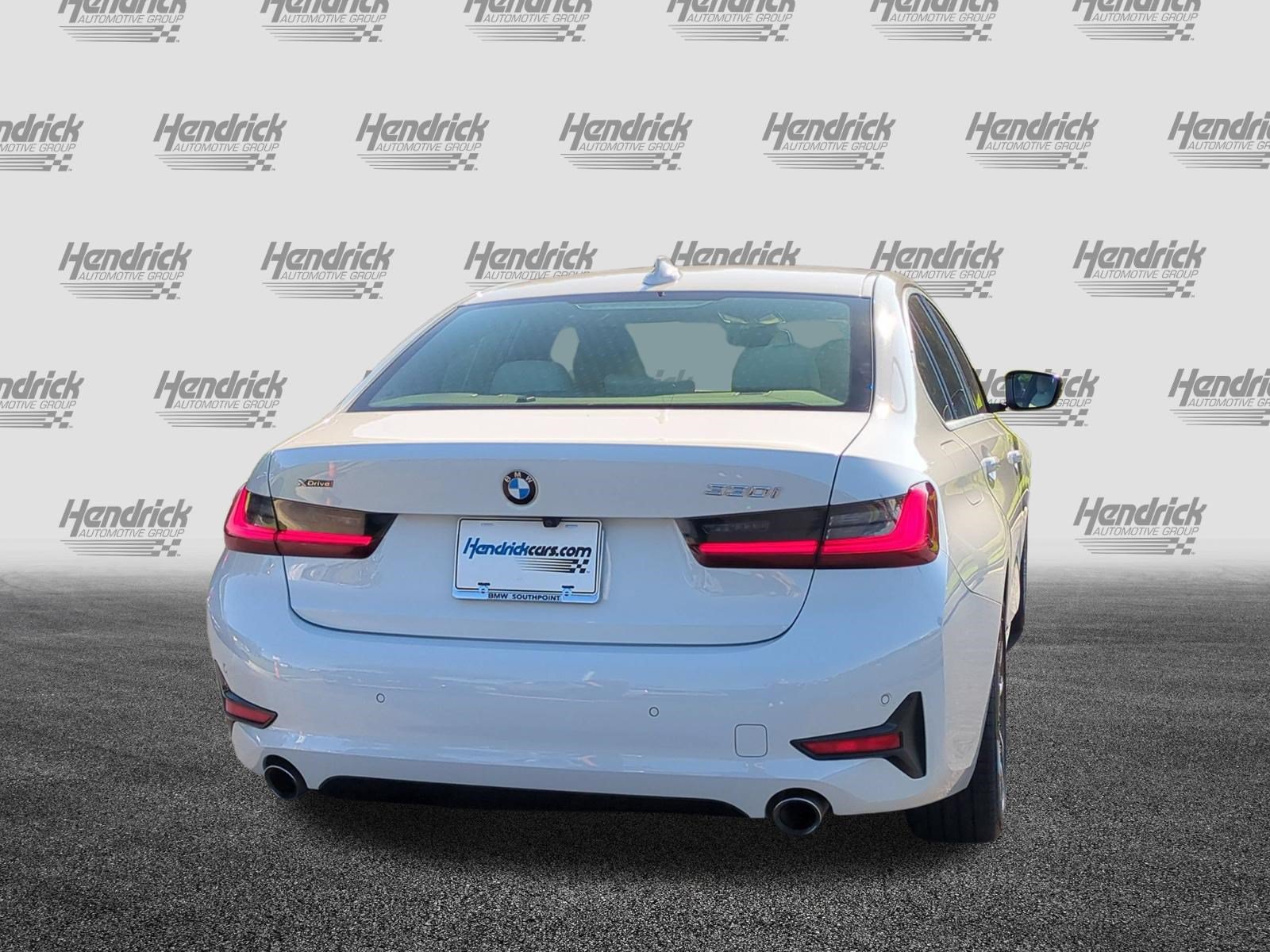 Certified 2022 BMW 330i xDrive Sedan w/ Premium Package 2 AWD/4WD image 9