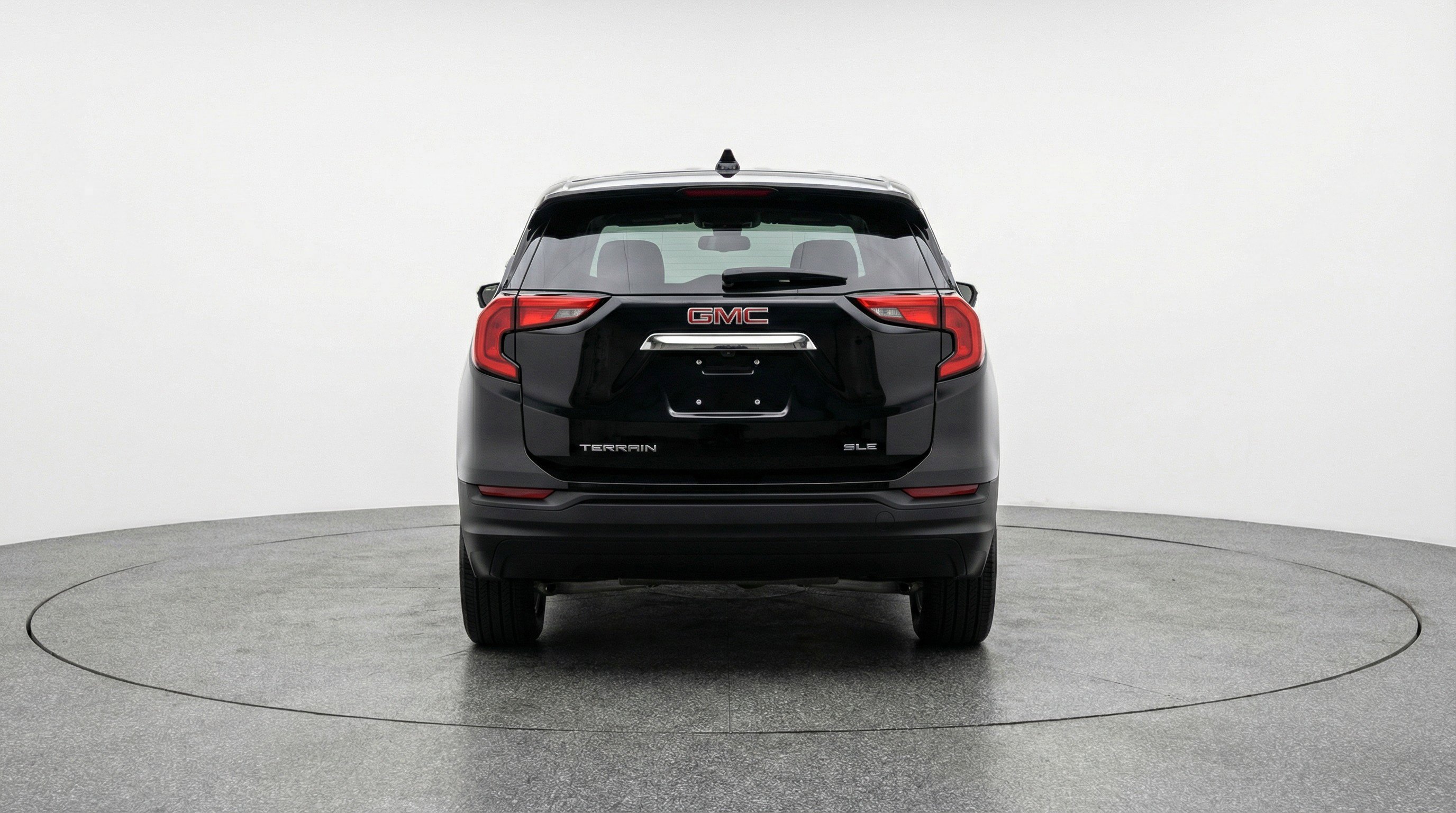 Used 2024 GMC Terrain SLE image 7