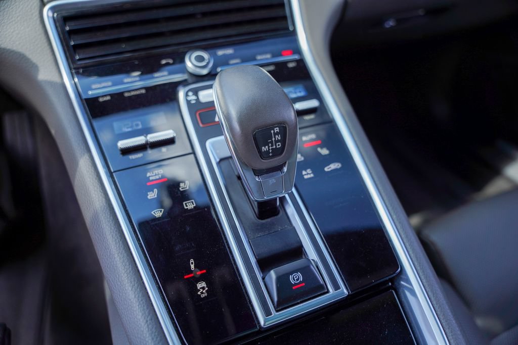 Used 2019 Porsche Panamera 4 AWD/4WD image 30