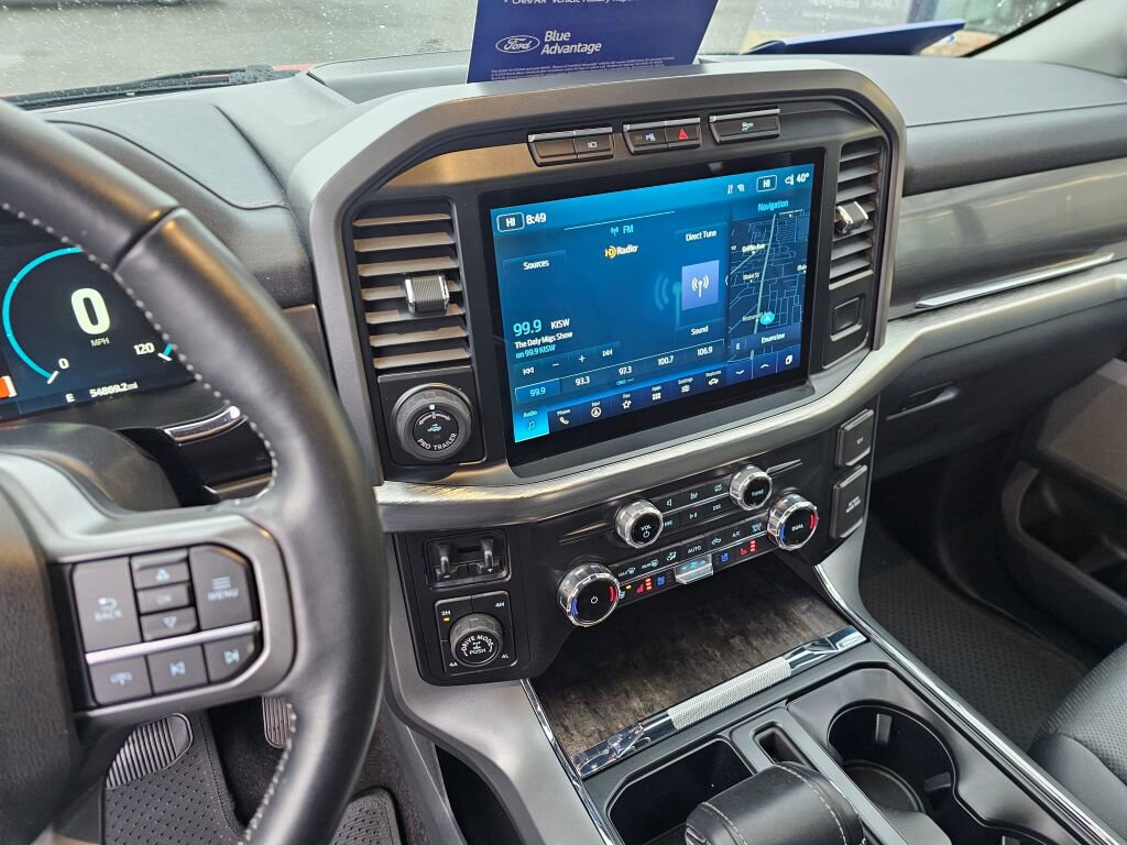 Certified 2022 Ford F150 Lariat w/ Equipment Group 502A High image 24