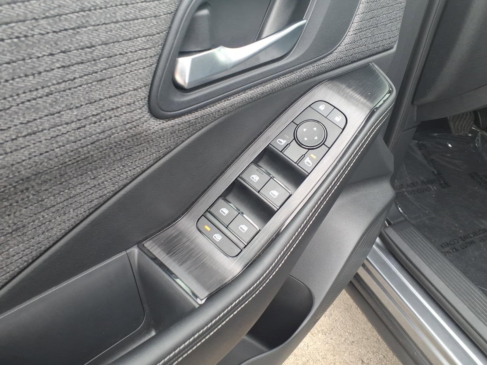 Certified 2023 Nissan Rogue SV image 16