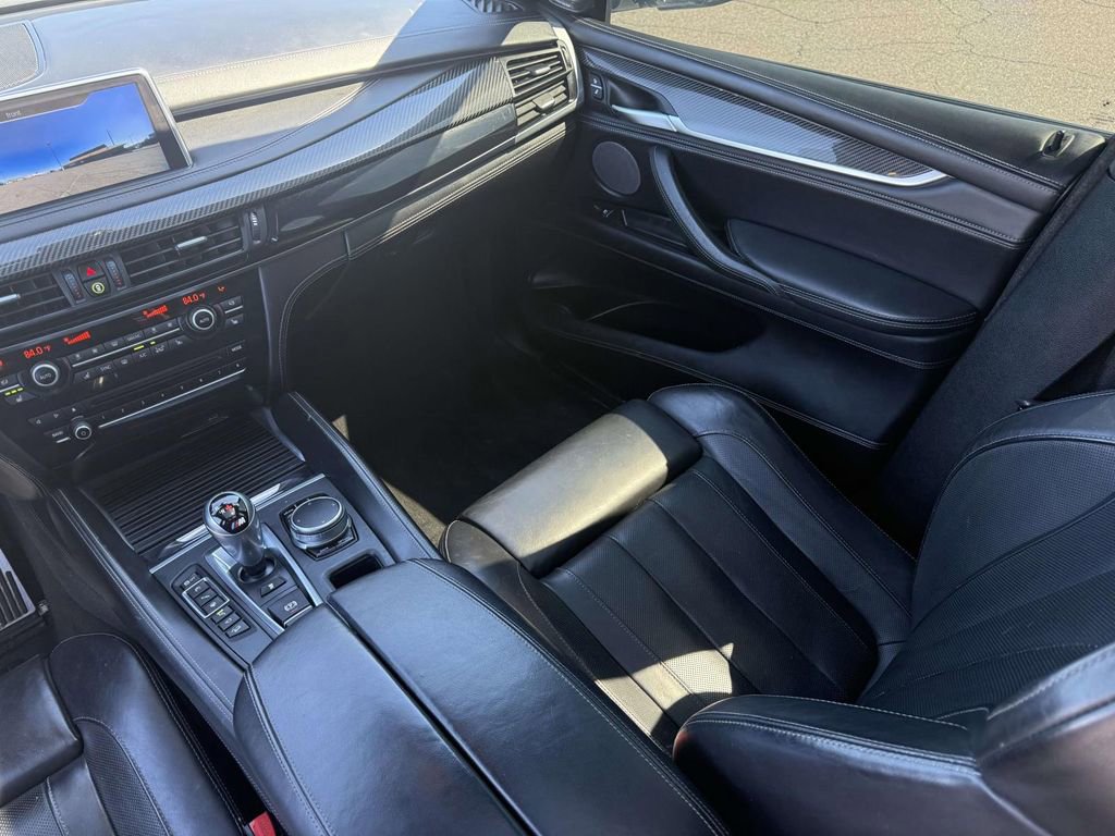 Used 2017 BMW X5 M image 28