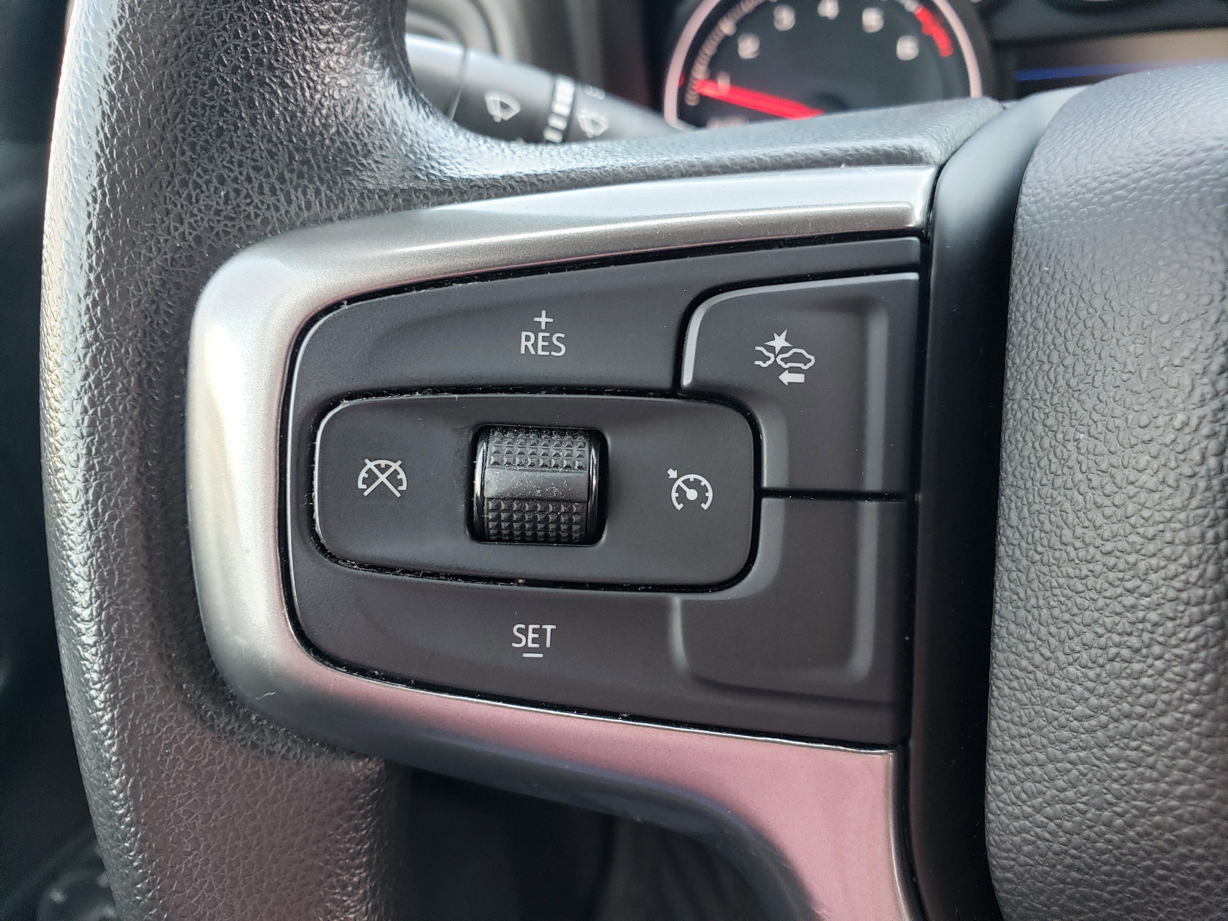 Used 2022 Chevrolet Silverado 1500 Custom Trail Boss w/ Safety Confidence Package AWD/4WD image 14