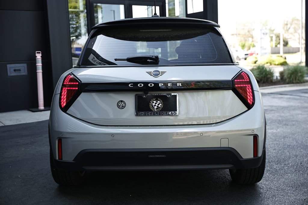 Used 2025 MINI Cooper S FWD image 9