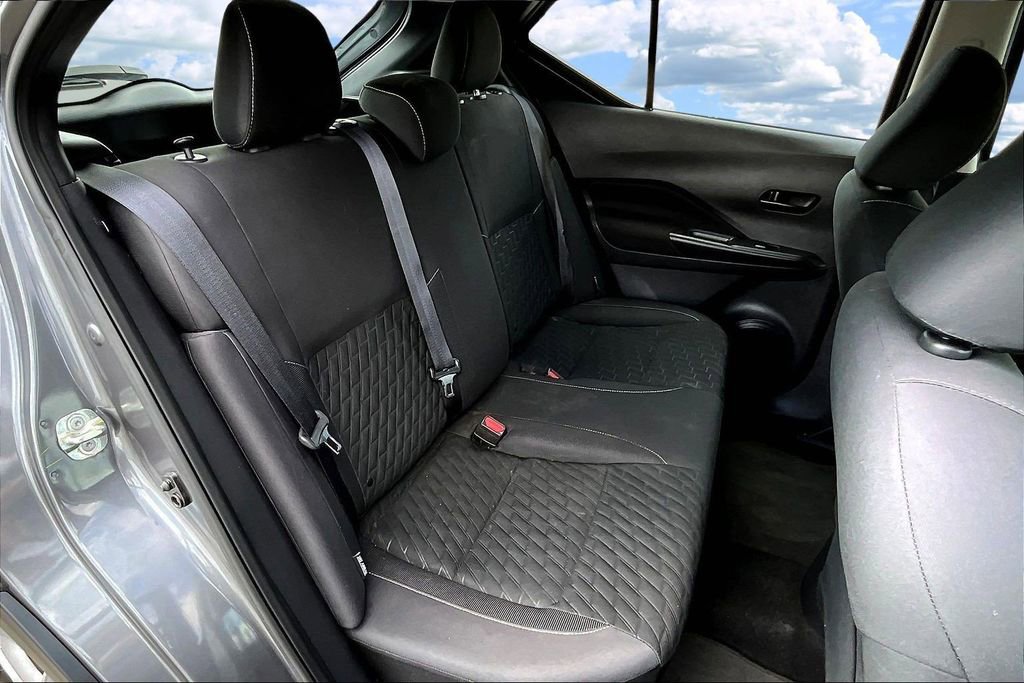 Used 2021 Nissan Kicks S image 27