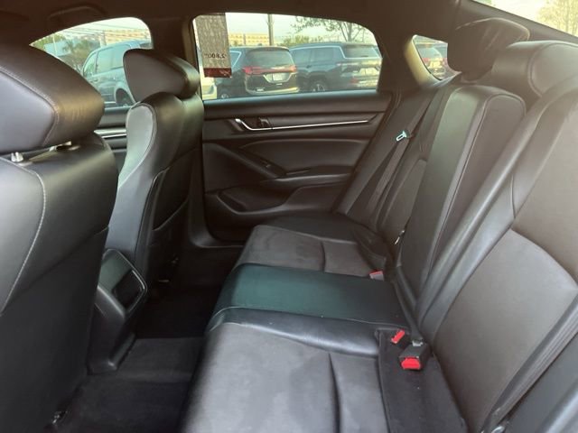 Used 2018 Honda Accord Sport image 12