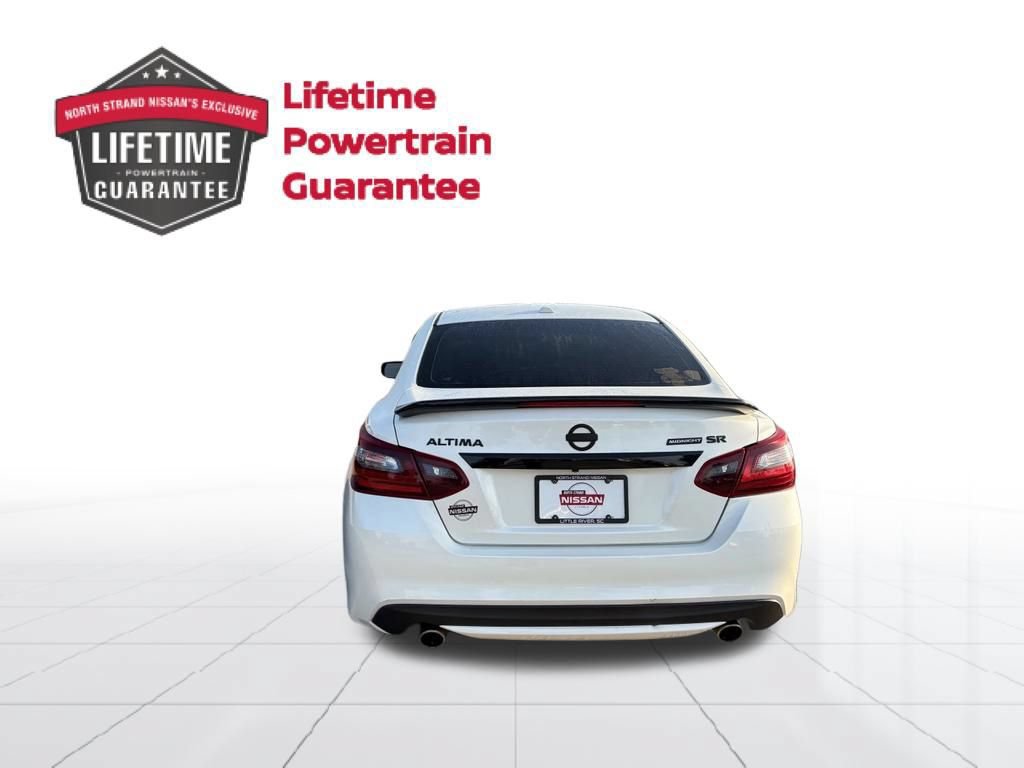 Used 2018 Nissan Altima 2.5 SR w/ SR Midnight Edition FWD image 6