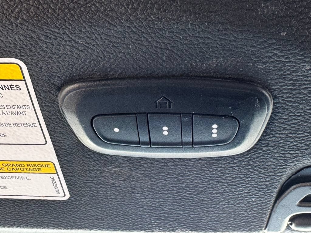 Used 2023 Jeep Gladiator Mojave w/ LED Lighting Group AWD/4WD image 26