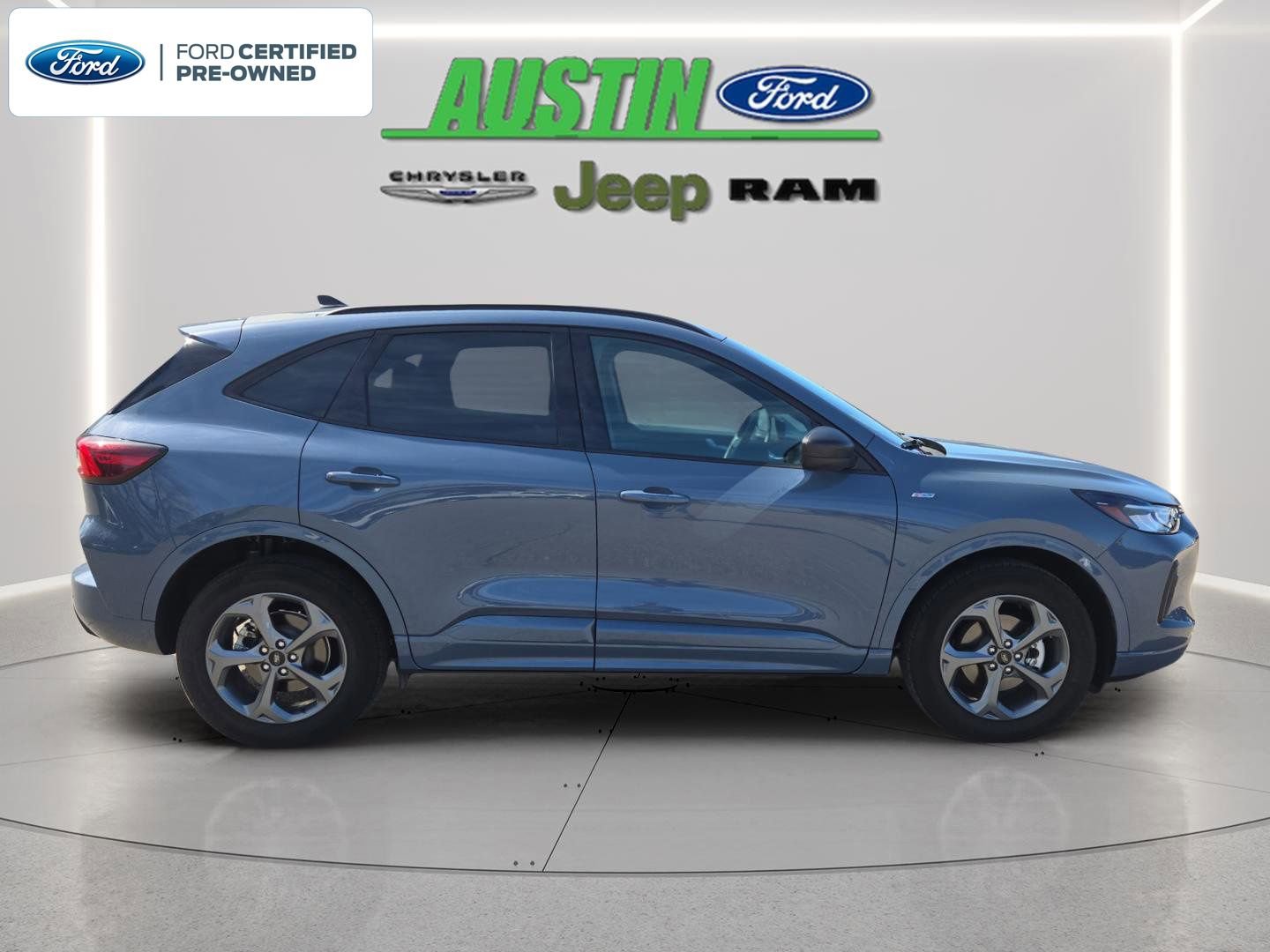 Certified 2023 Ford Escape ST-Line w/ Tech Pack #1 AWD/4WD image 14