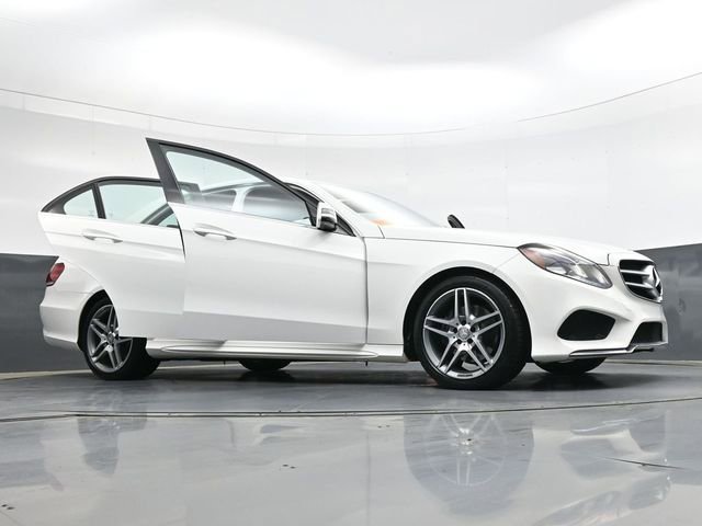 Used 2015 Mercedes-Benz E 350 Sedan w/ Premium 1 Package image 44