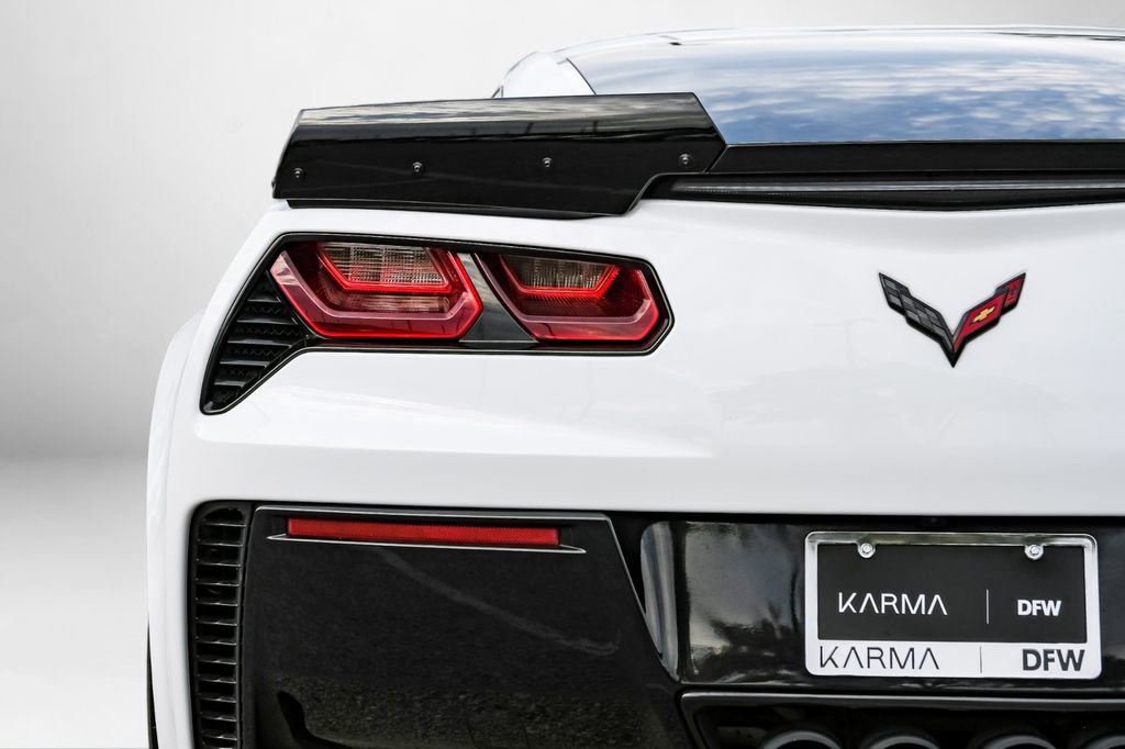 Used 2019 Chevrolet Corvette Grand Sport w/ Carbon Flash Badge Package image 38