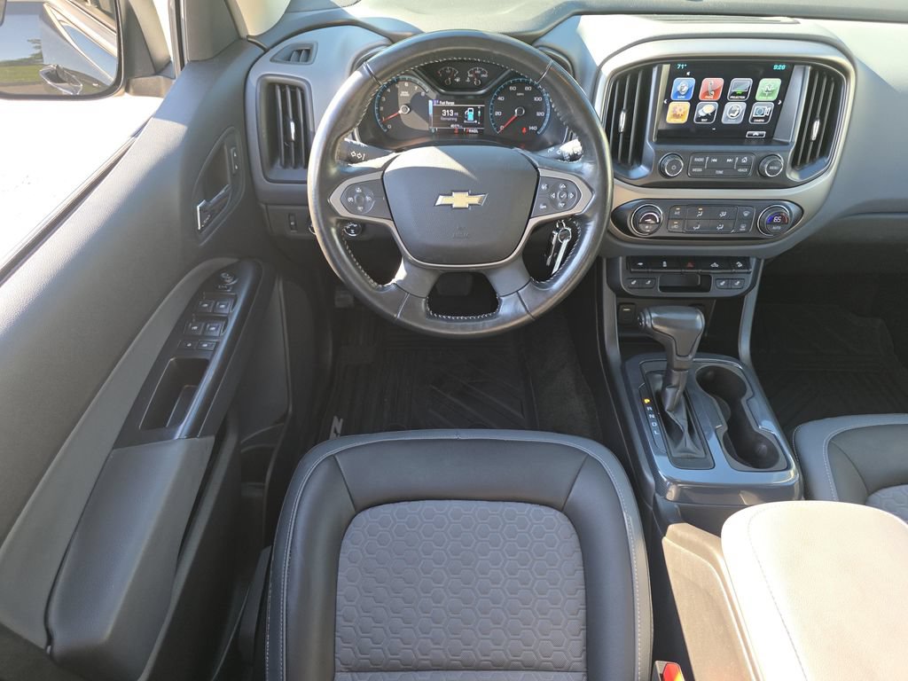 Used 2018 Chevrolet Colorado Z71 AWD/4WD image 2