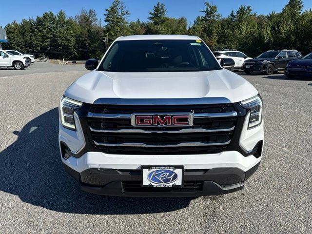 New 2027 GMC Terrain Elevation w/ LPO, Floor Liner Package AWD/4WD image 9