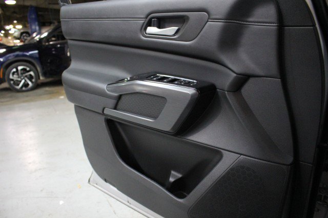 Used 2024 Nissan Pathfinder SL w/ SL Premium Package image 19