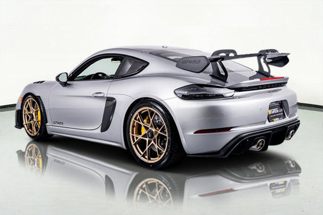Used 2025 Porsche 718 Cayman GT4 RS image 17