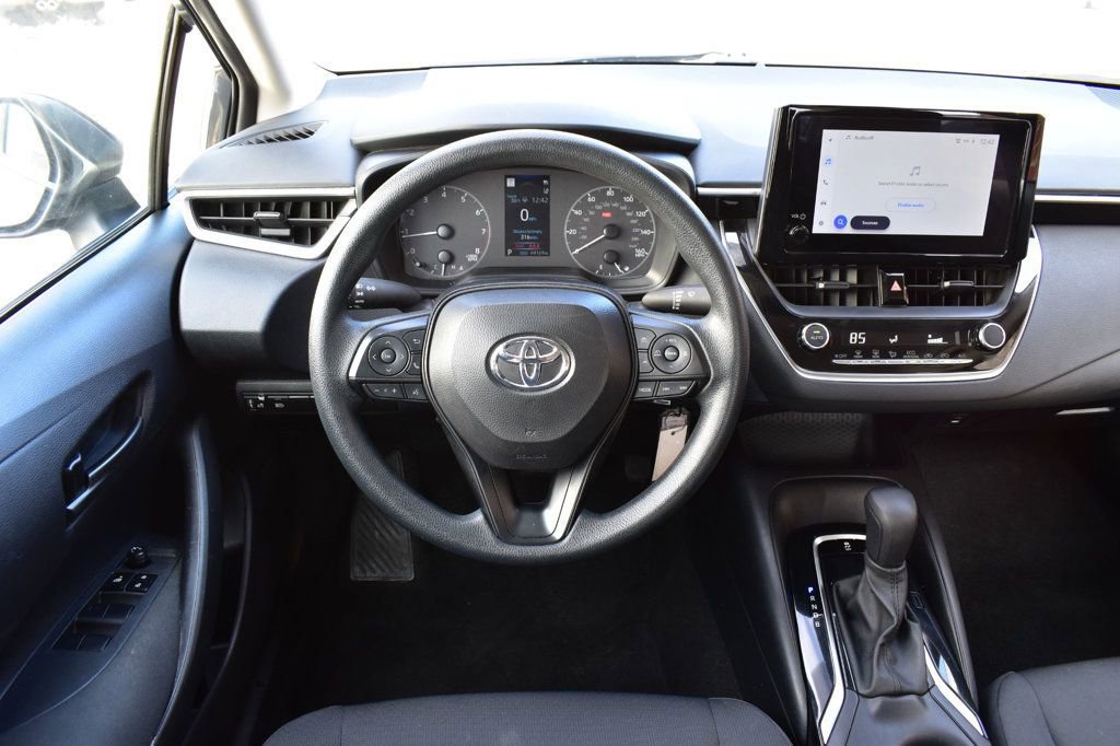 Used 2024 Toyota Corolla LE image 25