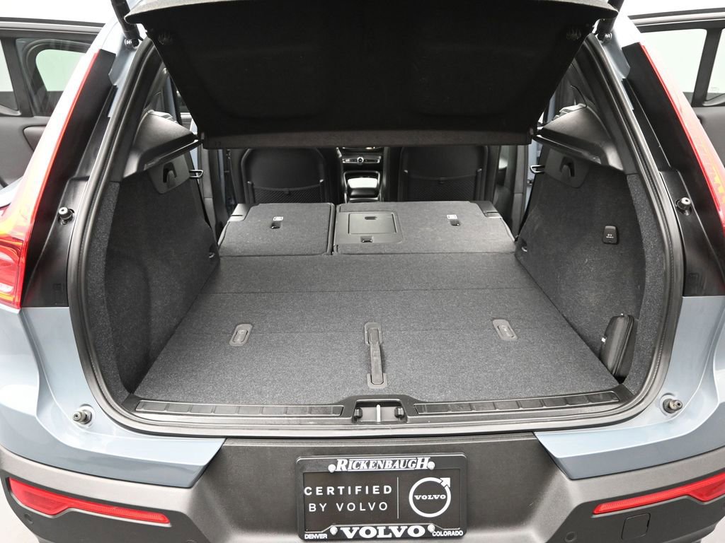 Used 2023 Volvo XC40 B5 Ultimate w/ Protection Package Premier image 20