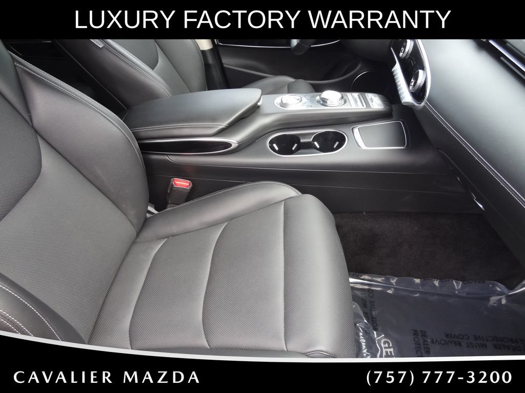 Used 2025 Genesis GV70 2.5T AWD/4WD image 18