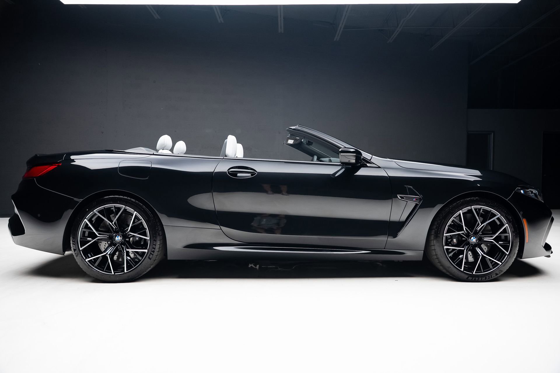 Used 2024 BMW M8 Competition image 39