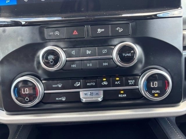 Used 2024 Ford Expedition XLT AWD/4WD image 25