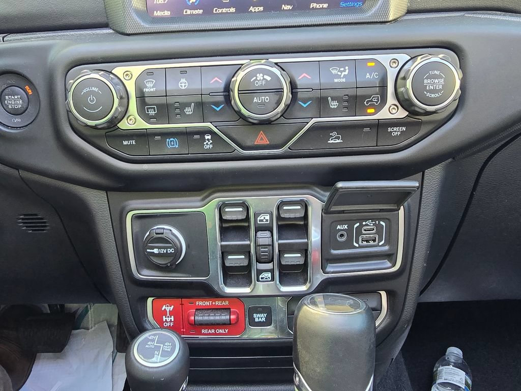 Used 2023 Jeep Wrangler Unlimited Rubicon 4xe w/ Cold Weather Group AWD/4WD image 34