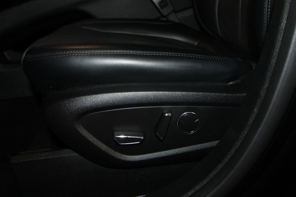 Used 2023 Lincoln Nautilus Reserve w/ Monochromatic Package image 9