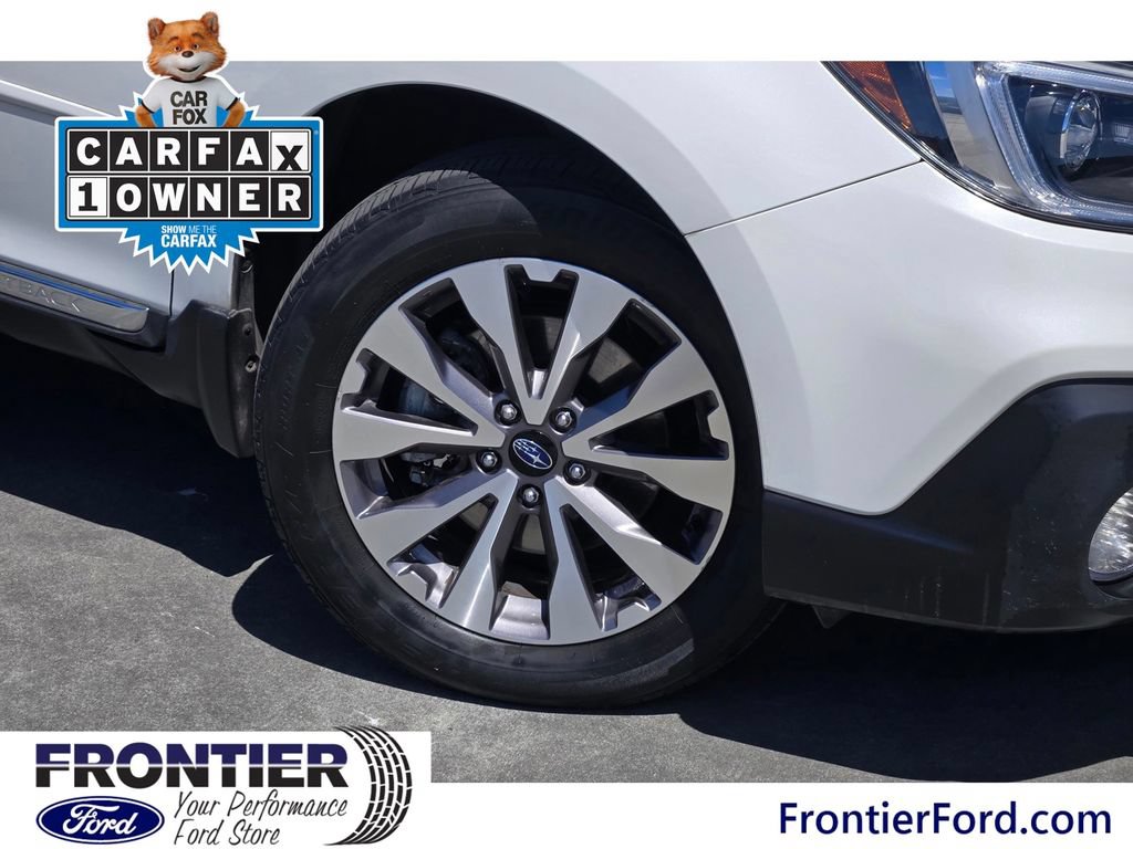 Used 2019 Subaru Outback 2.5i Touring AWD/4WD image 4