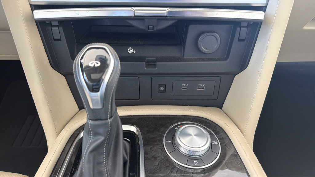 Used 2024 INFINITI QX80 Luxe w/ Cargo Package AWD/4WD image 19