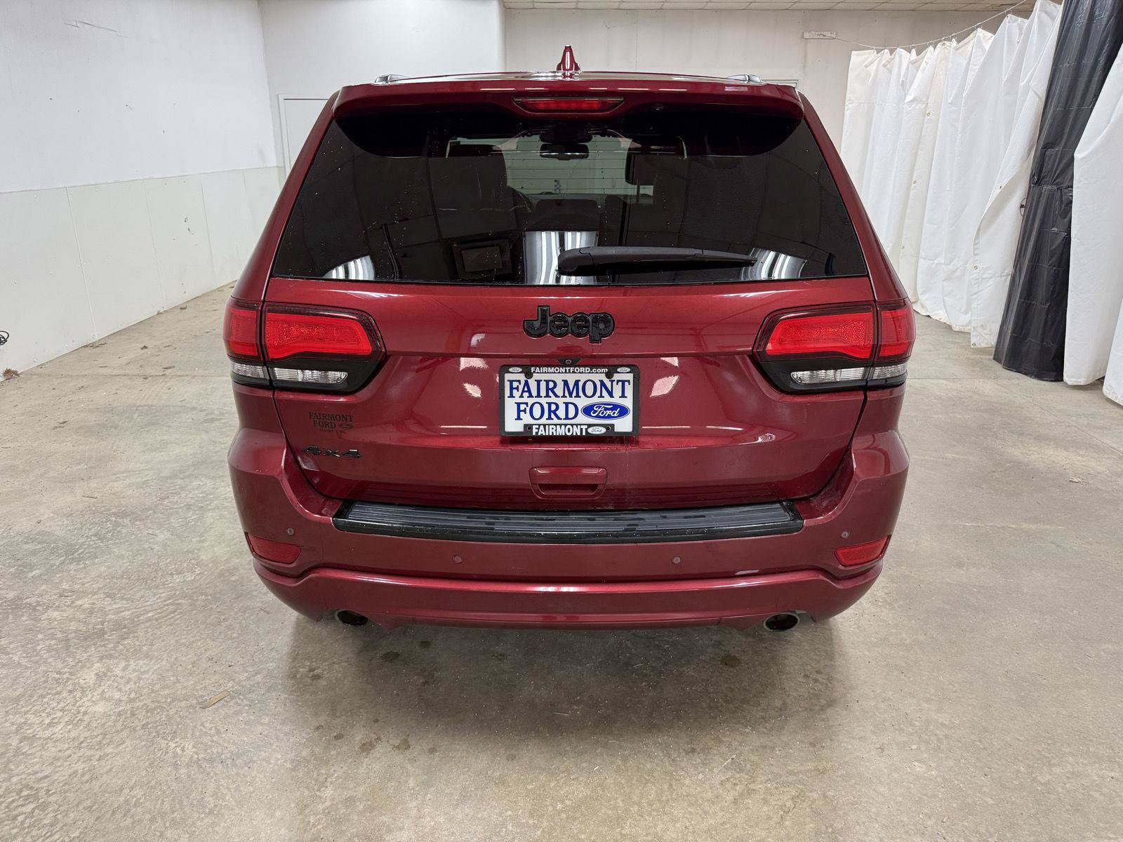 Used 2015 Jeep Grand Cherokee Altitude AWD/4WD image 6