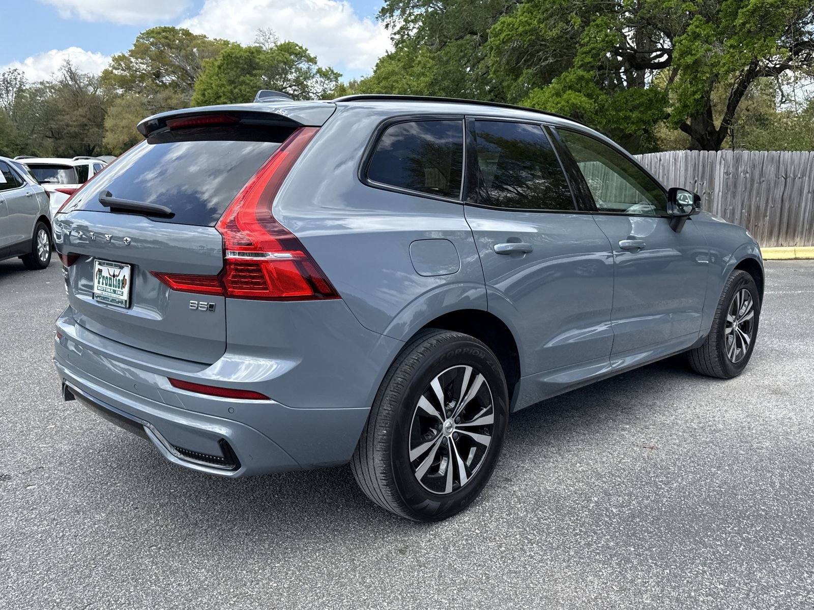 Used 2024 Volvo XC60 B5 Core image 5