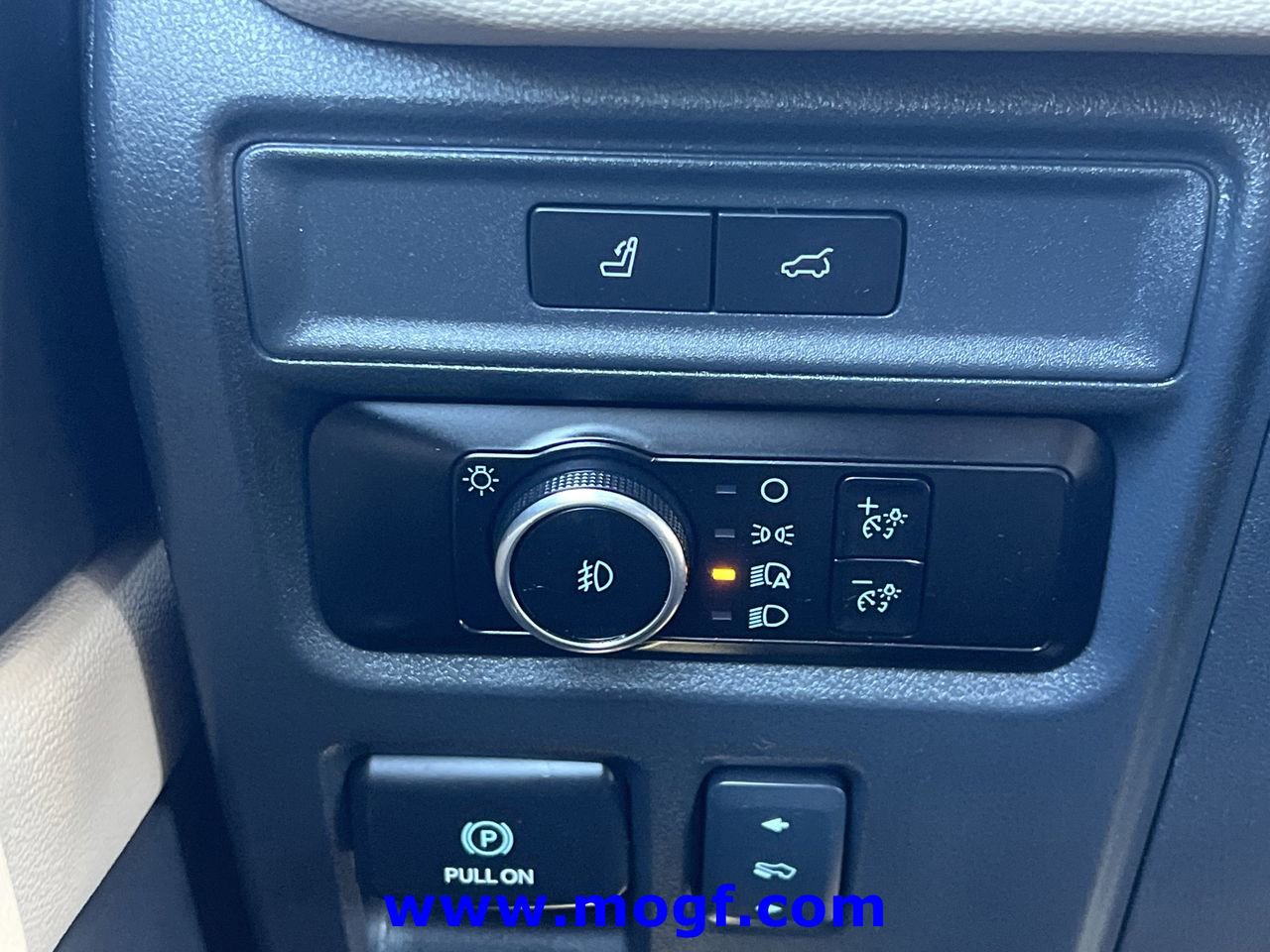 Certified 2024 Ford Expedition Limited AWD/4WD image 18