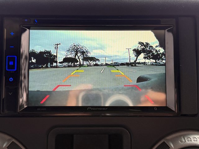 Used 2016 Jeep Wrangler Unlimited Sport w/ Max Tow Package image 18