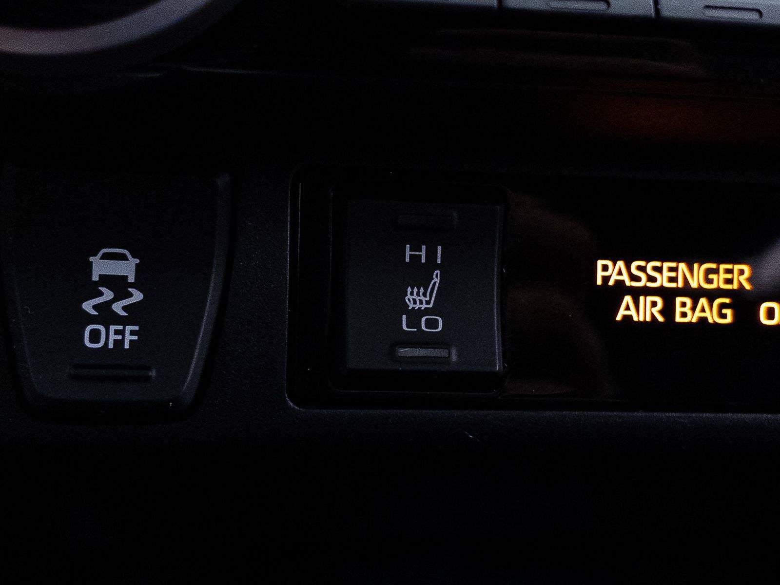 Used 2019 Toyota RAV4 Limited w/ Carpet Mat Package AWD/4WD image 29