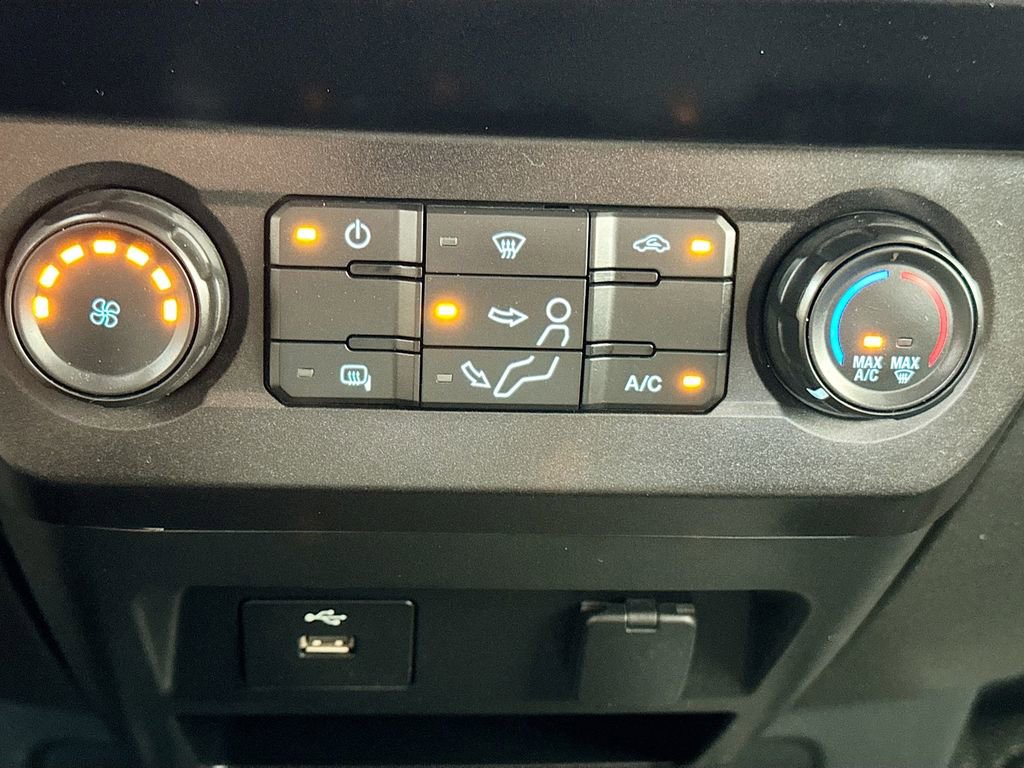 Used 2022 Ford F250 XL w/ Power Equipment Group AWD/4WD image 18