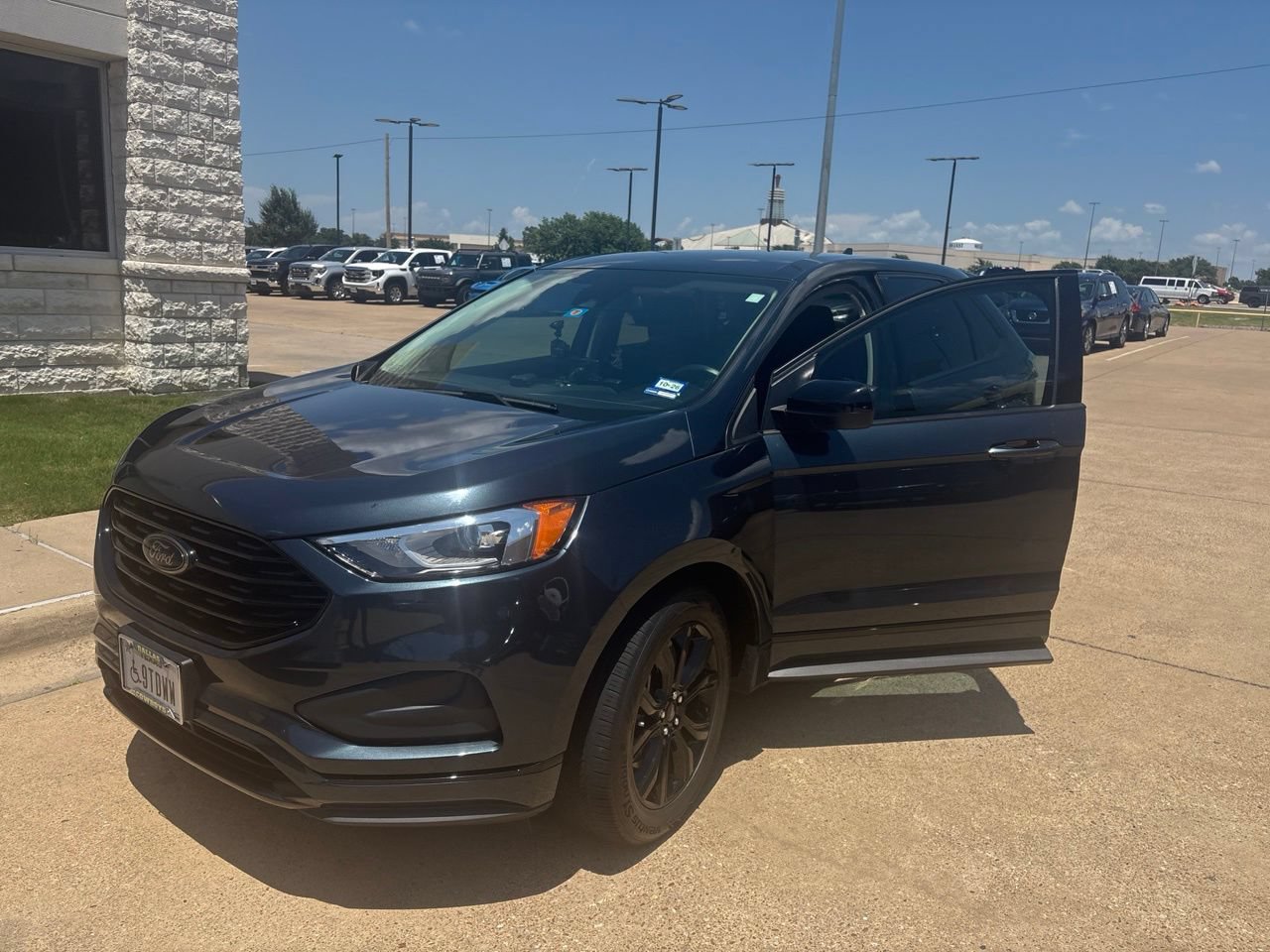 Used 2022 Ford Edge SE w/ Black Appearance Package AWD/4WD video 1