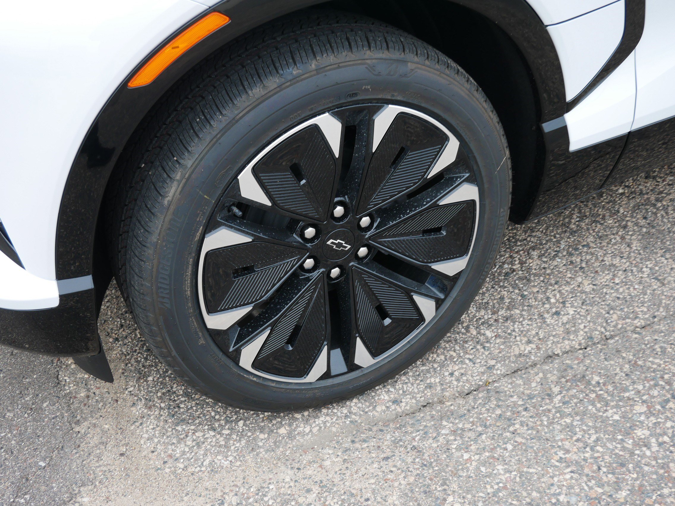 New 2027 Chevrolet Blazer EV RS AWD/4WD image 9